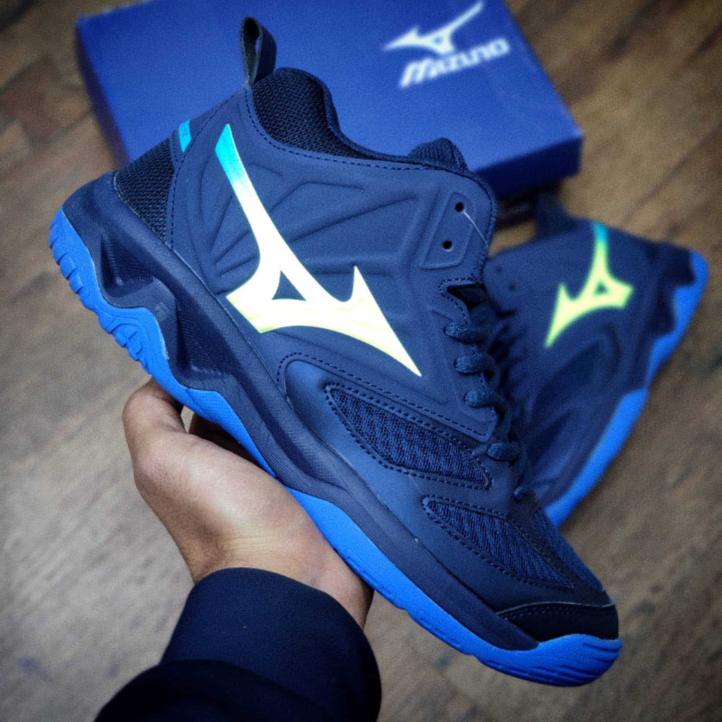 کفش والیبال میزانو مدل Mizuno Dynablitz