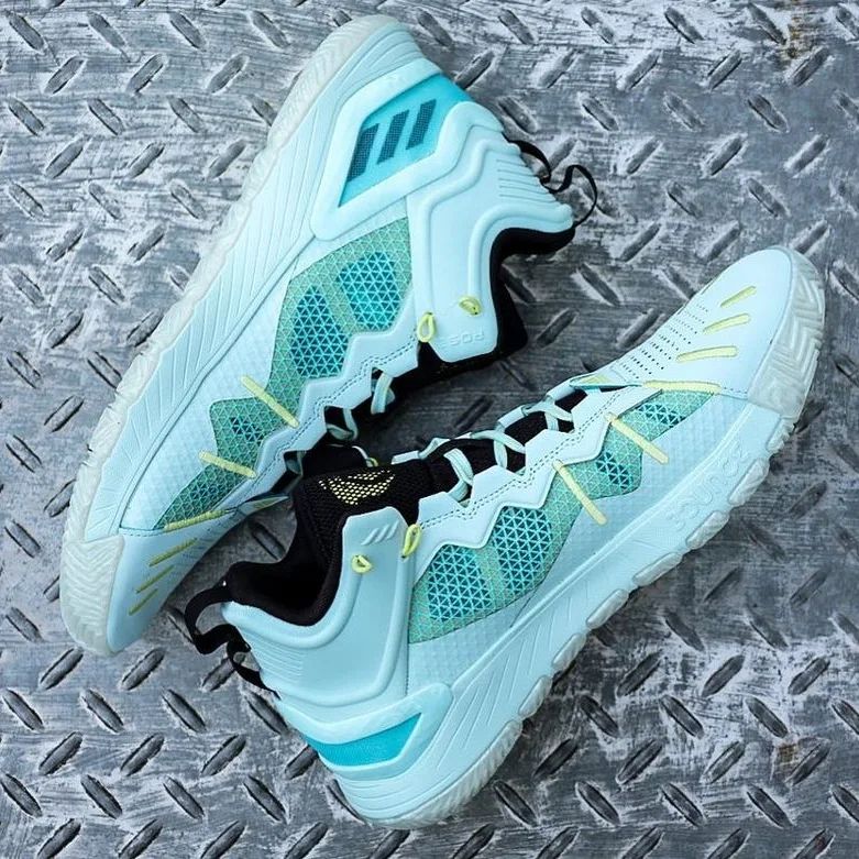 کفش بسکتبال آدیداس مدل Adidas Son Of Chi Basketball shoes