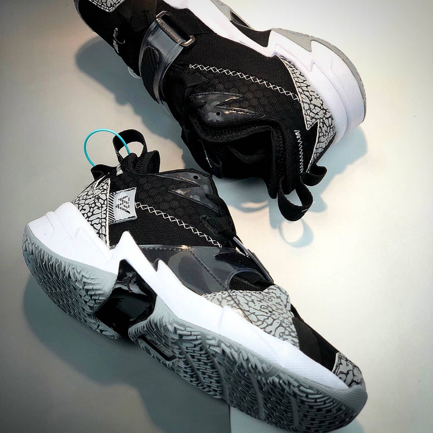 کفش بسکتبال نایک مدل Nike Jordan Why Not Zero 0.3
