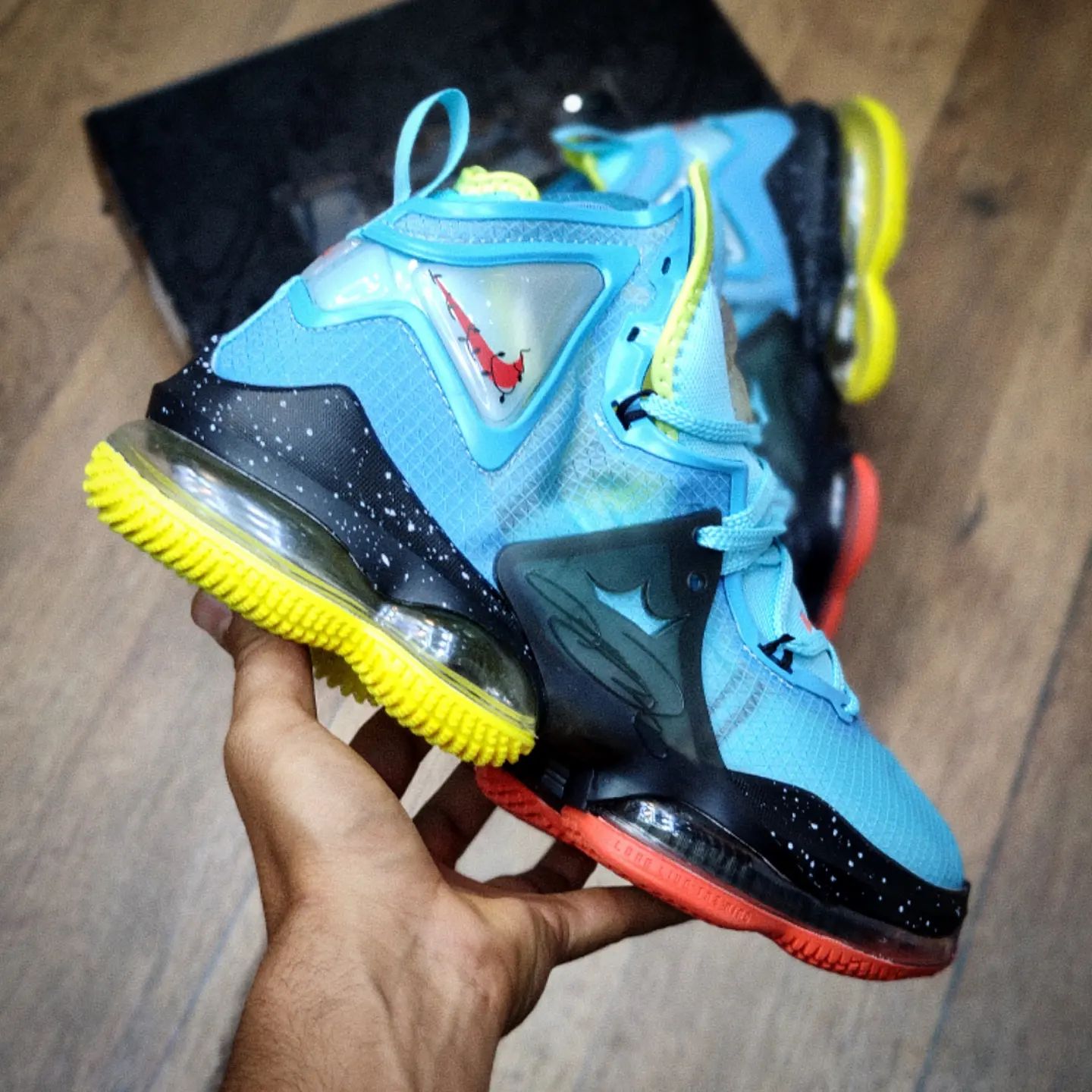 کفش بسکتبال نایک مدل Nike LeBron 19
