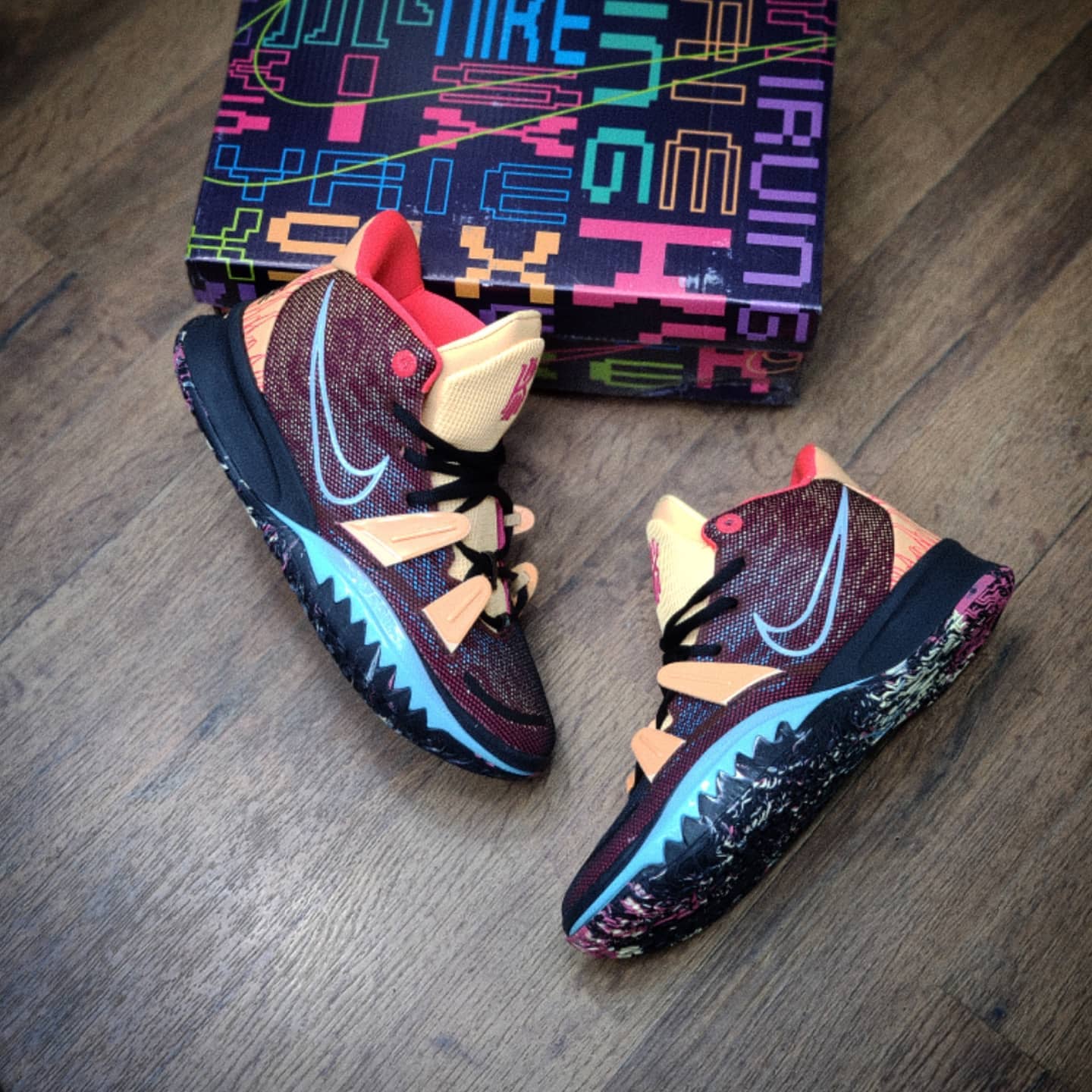 کفش بسکتبال نایک مدل Nike kyrie 7