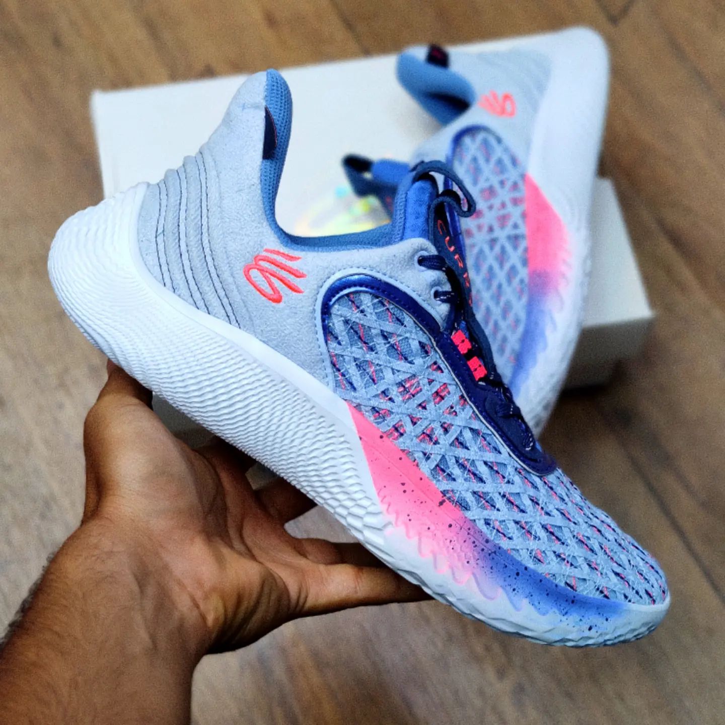 کفش والیبال و بسکتبال آندرآرمور مدل Under armour curry 9