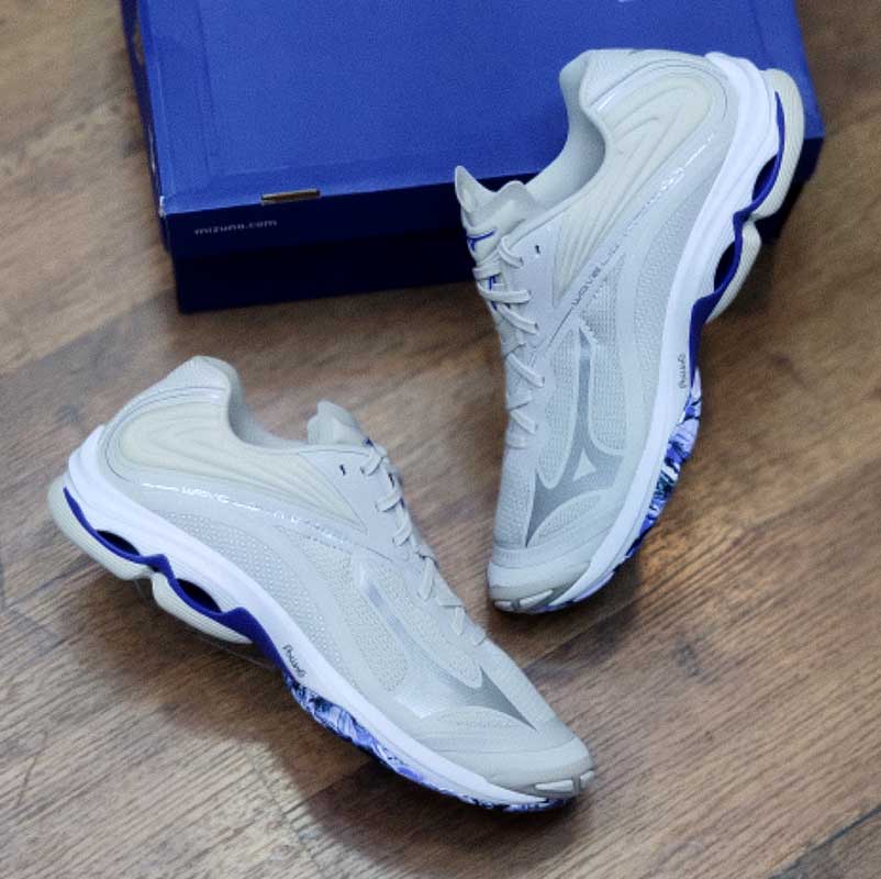 کفش والیبال اورجینال میزانو مدل Mizuno Wave Lighting Z6