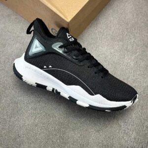 کفش بسکتبال پیک Peak basketball shoes
